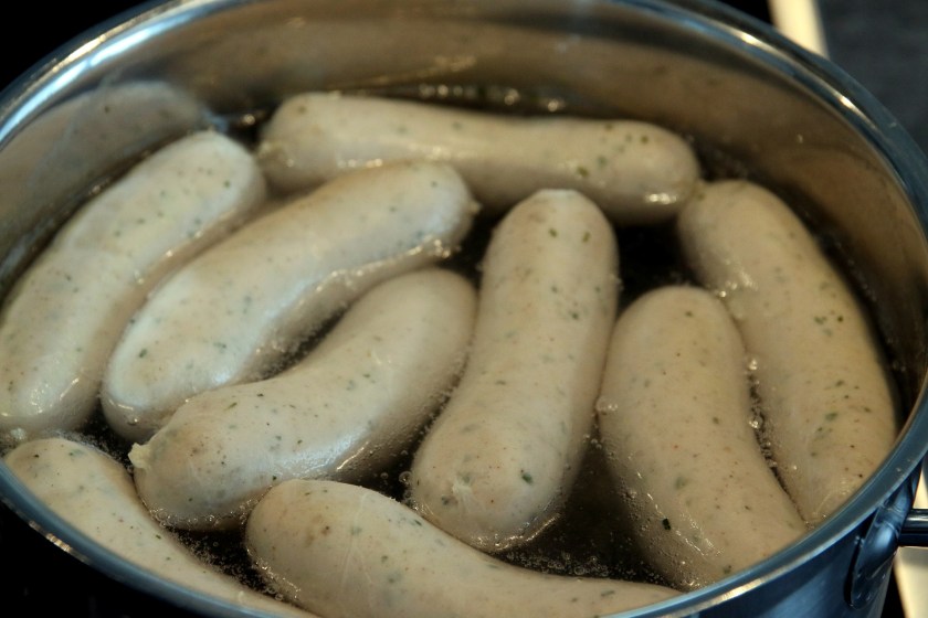 white-sausage-668681_1920